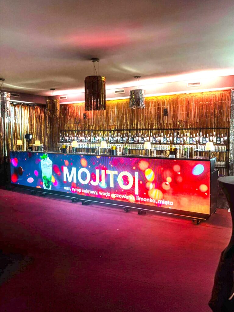 Bar z logo firmy 2 personalizowany bar